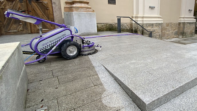 Curățarea Spațiilor Exterioare prin Hidrosablare